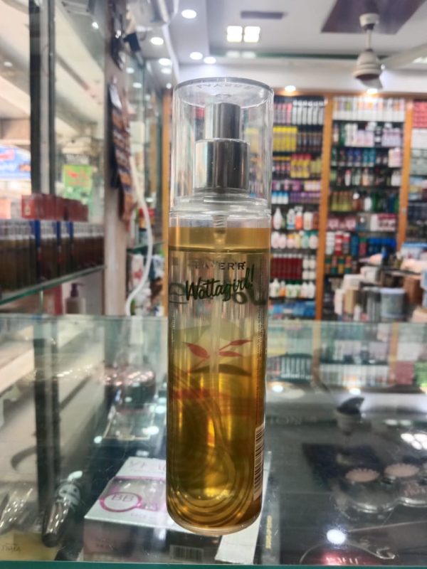 Layer’r Shot Wottagirl Vanilla Twist Fragrant Body Splash For Women